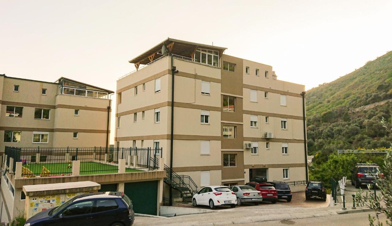 Apartment Green House Petrovac Buitenkant foto